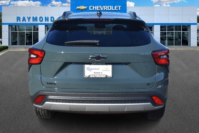 New 2026 Chevrolet Trax LT w/ Sunroof Package image 5