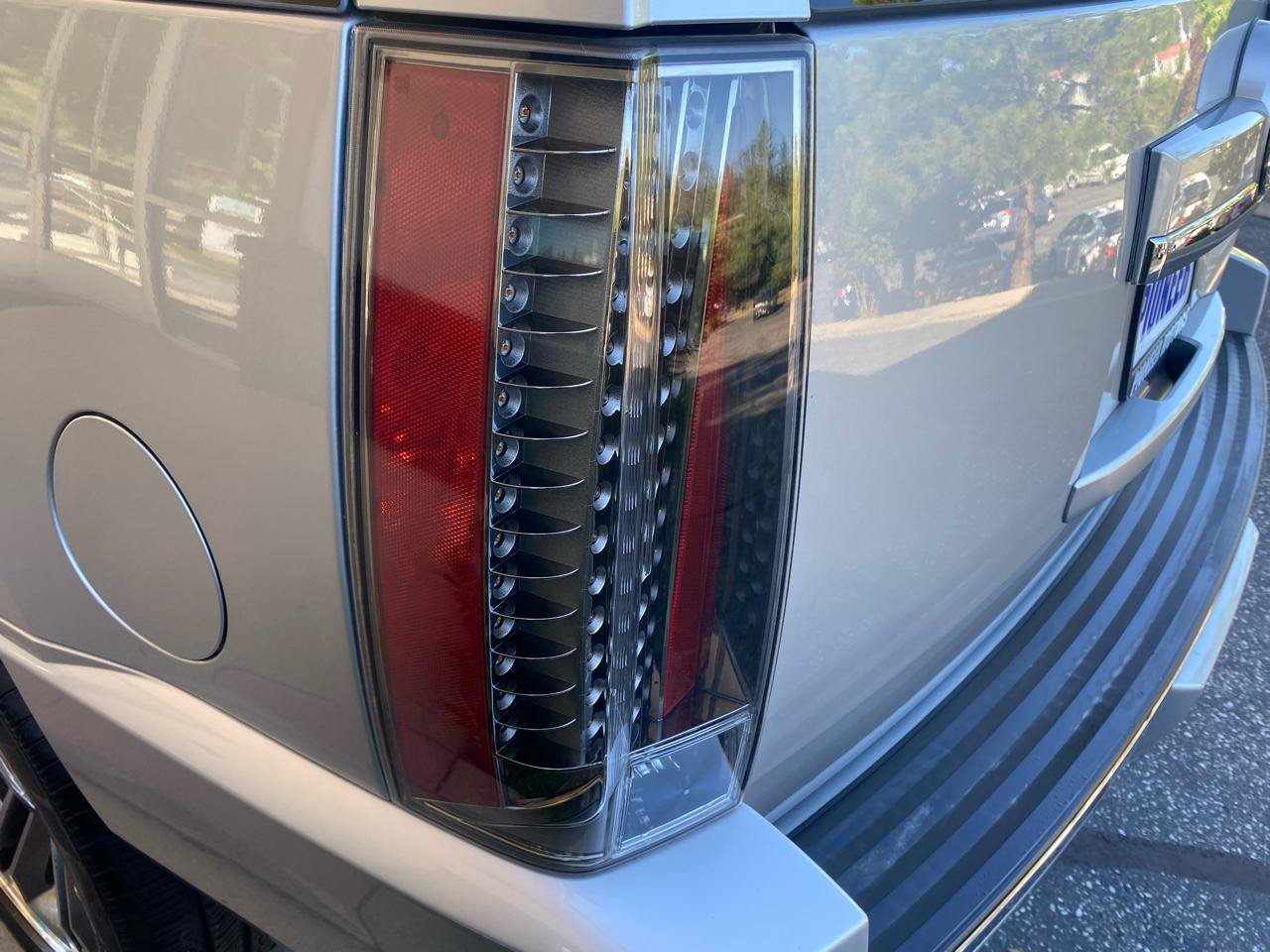 Used 2013 Cadillac Escalade Premium AWD/4WD image 29