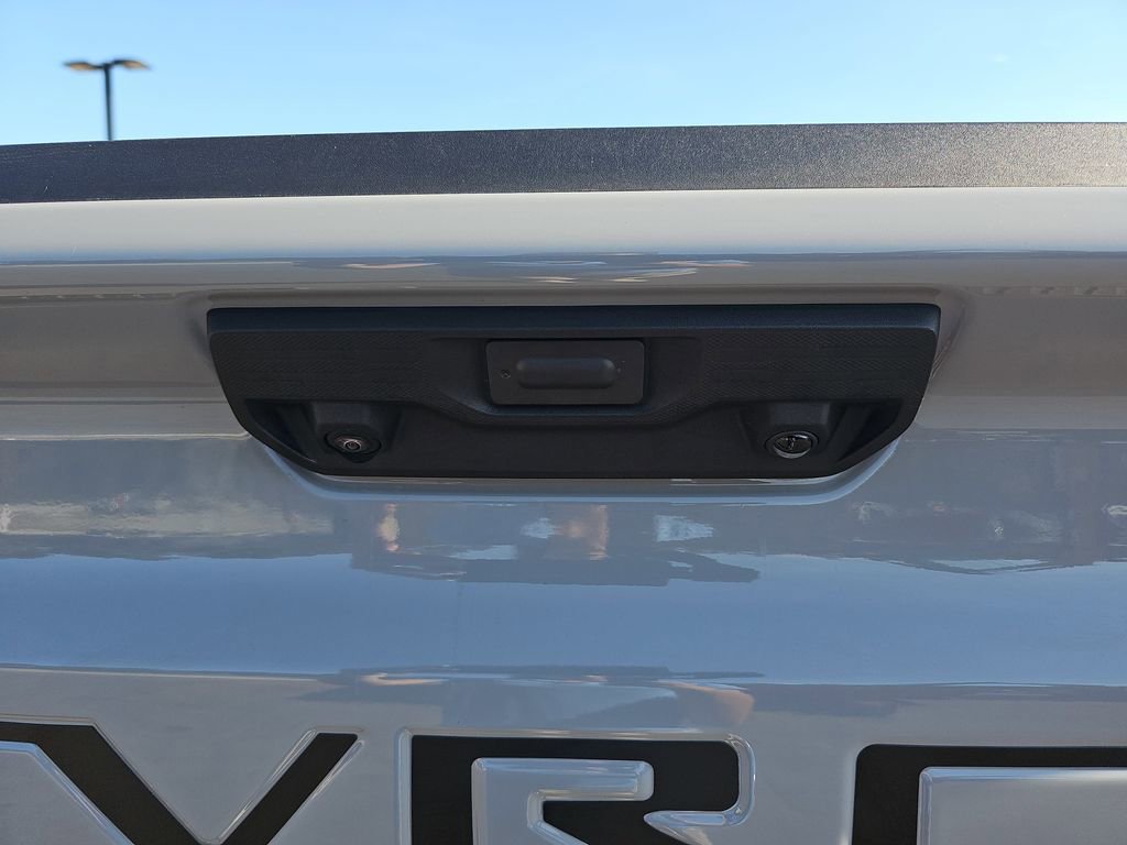 Used 2025 Chevrolet Silverado 1500 Custom w/ Turbomax Blackout Package image 19