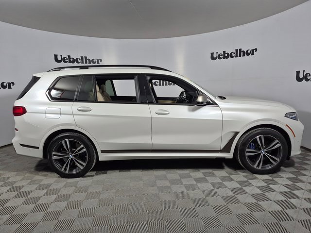 Used 2022 BMW X7 M50i image 8