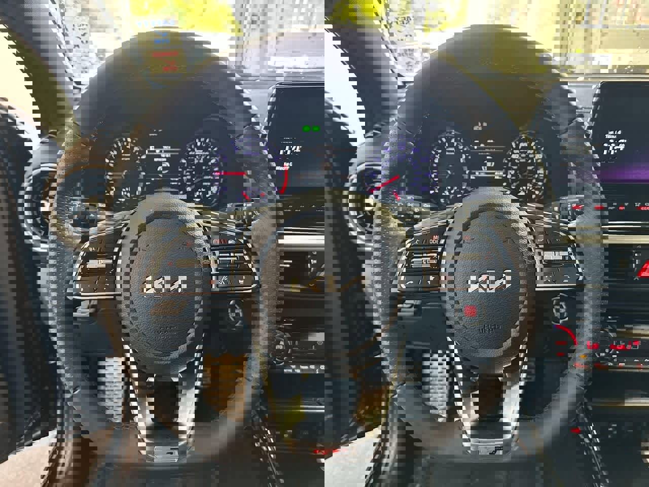 Used 2024 Kia Forte GT-Line w/ GT-Line Premium Package image 15