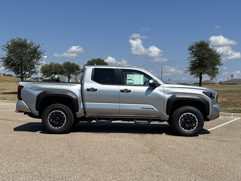 New 2026 Toyota Tacoma TRD Off-Road AWD/4WD image 5