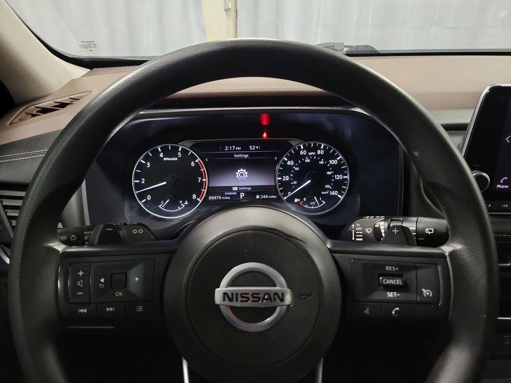 Used 2021 Nissan Rogue S image 14