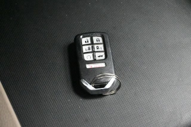 Used 2019 Honda Odyssey Elite image 14