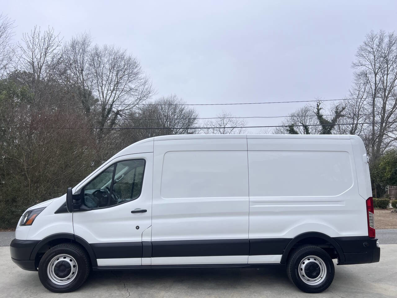 Used 2019 Ford Transit 350 148 Medium Roof image 5