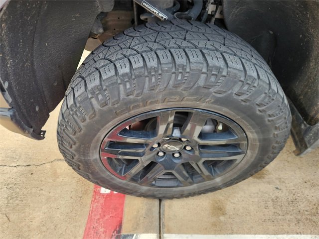 Used 2022 Chevrolet Silverado 1500 LT Trail Boss w/ Safety Package AWD/4WD image 8