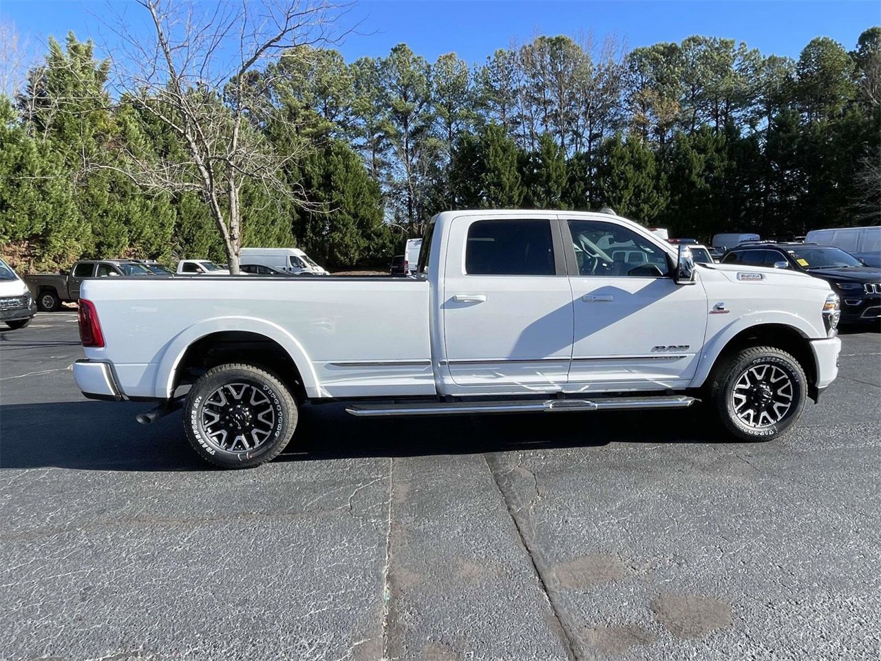 New 2026 RAM 3500 Limited image 10