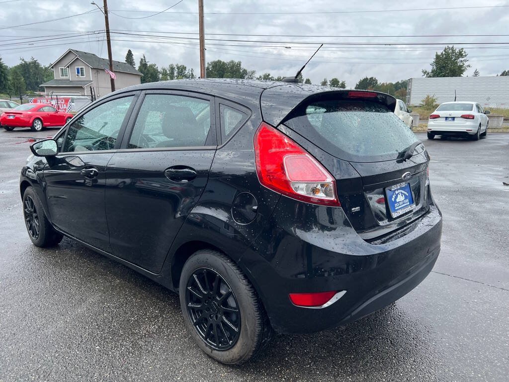 Used 2014 Ford Fiesta SE FWD image 21