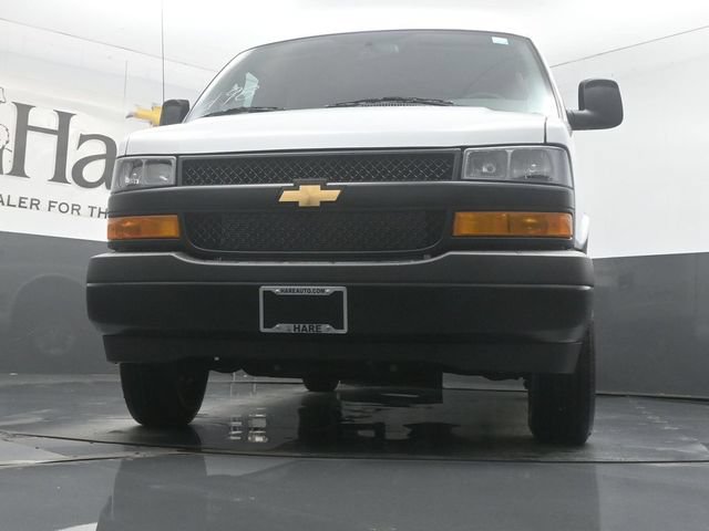 New 2026 Chevrolet Express 2500 w/ Driver Convenience Package RWD image 4
