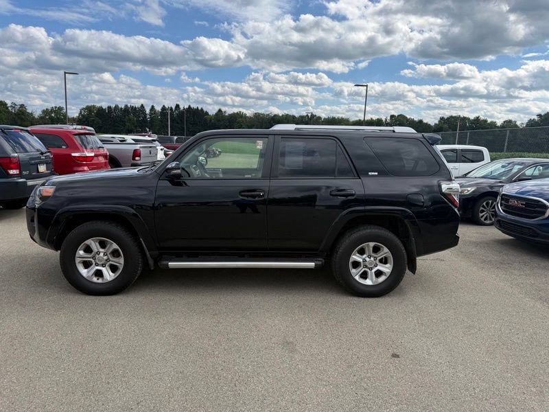 Used 2018 Toyota 4Runner SR5 Premium AWD/4WD image 19