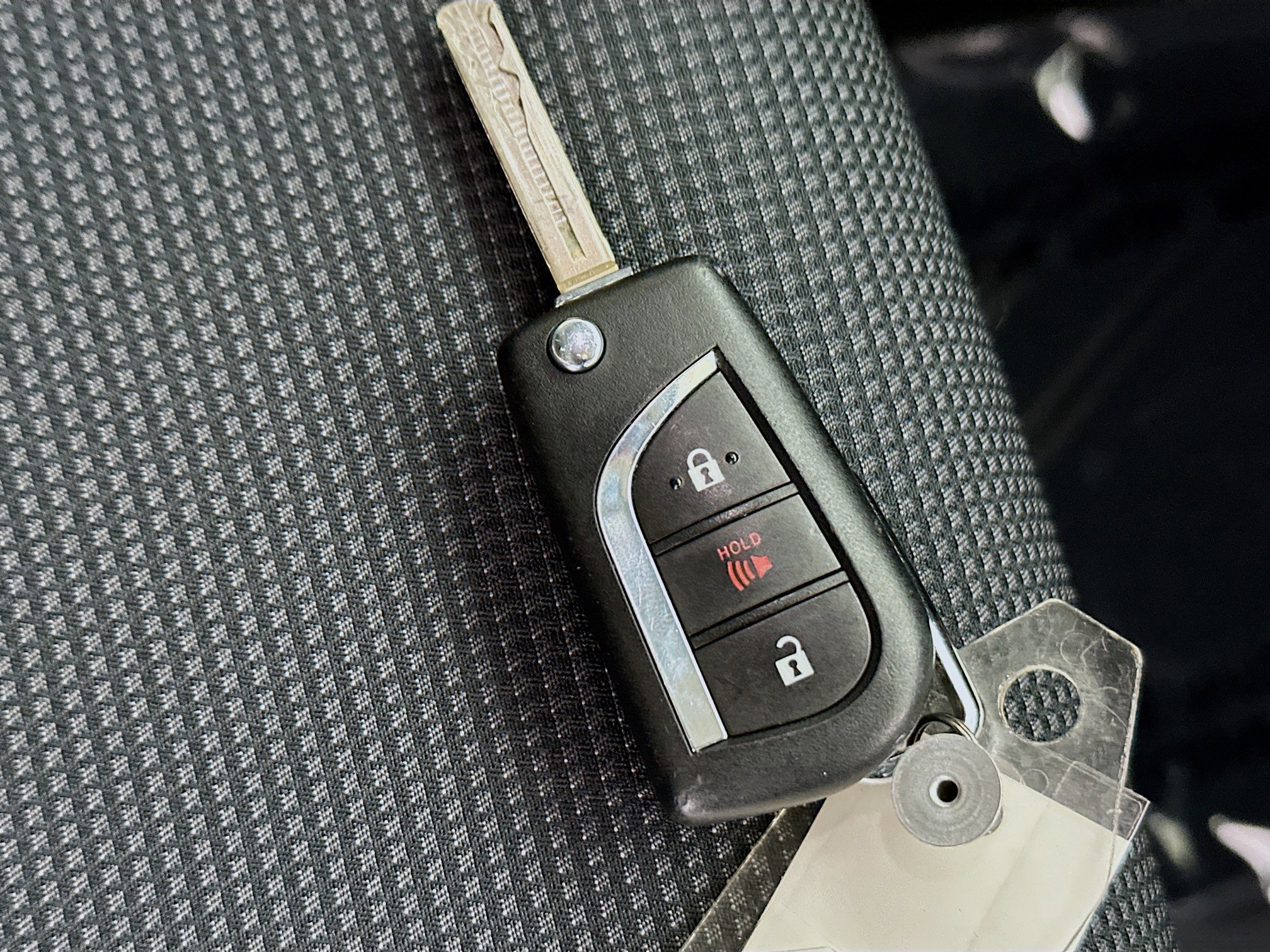 Used 2025 Toyota RAV4 LE image 32