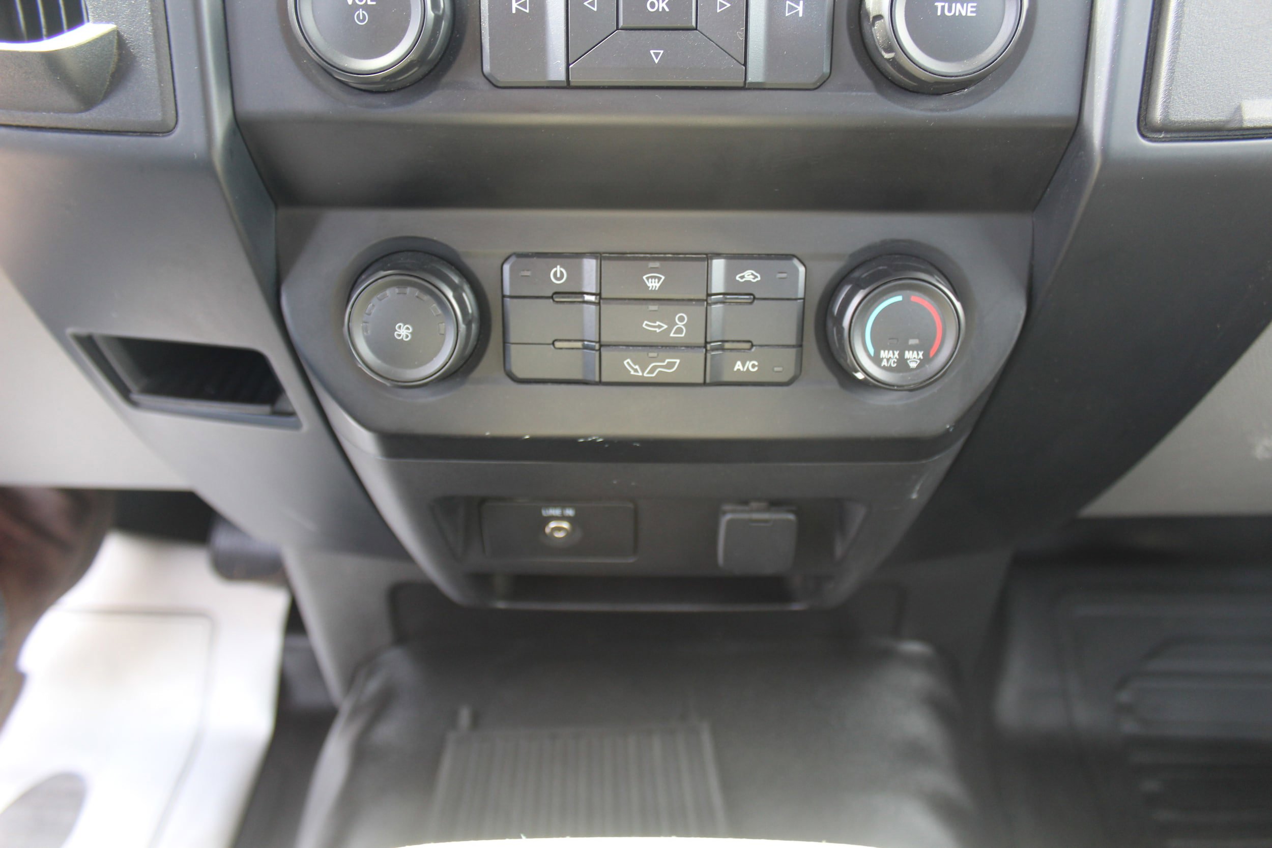Used 2015 Ford F150 XL image 10