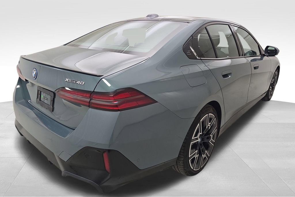 Used 2025 BMW i5 xDrive40 AWD/4WD image 9