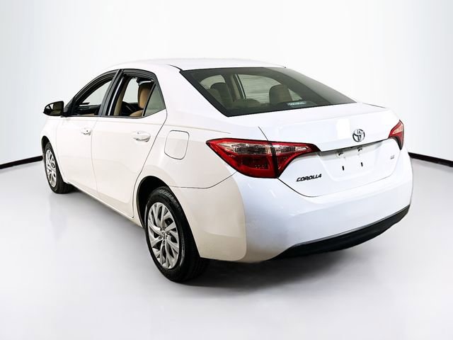 Used 2018 Toyota Corolla LE image 6