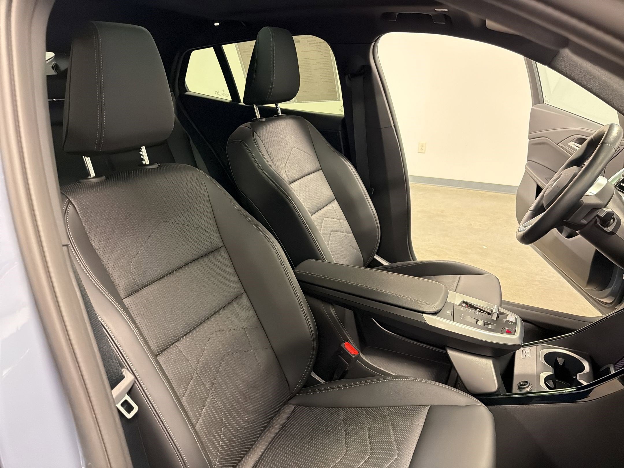 Certified 2025 BMW X2 xDrive28i image 31