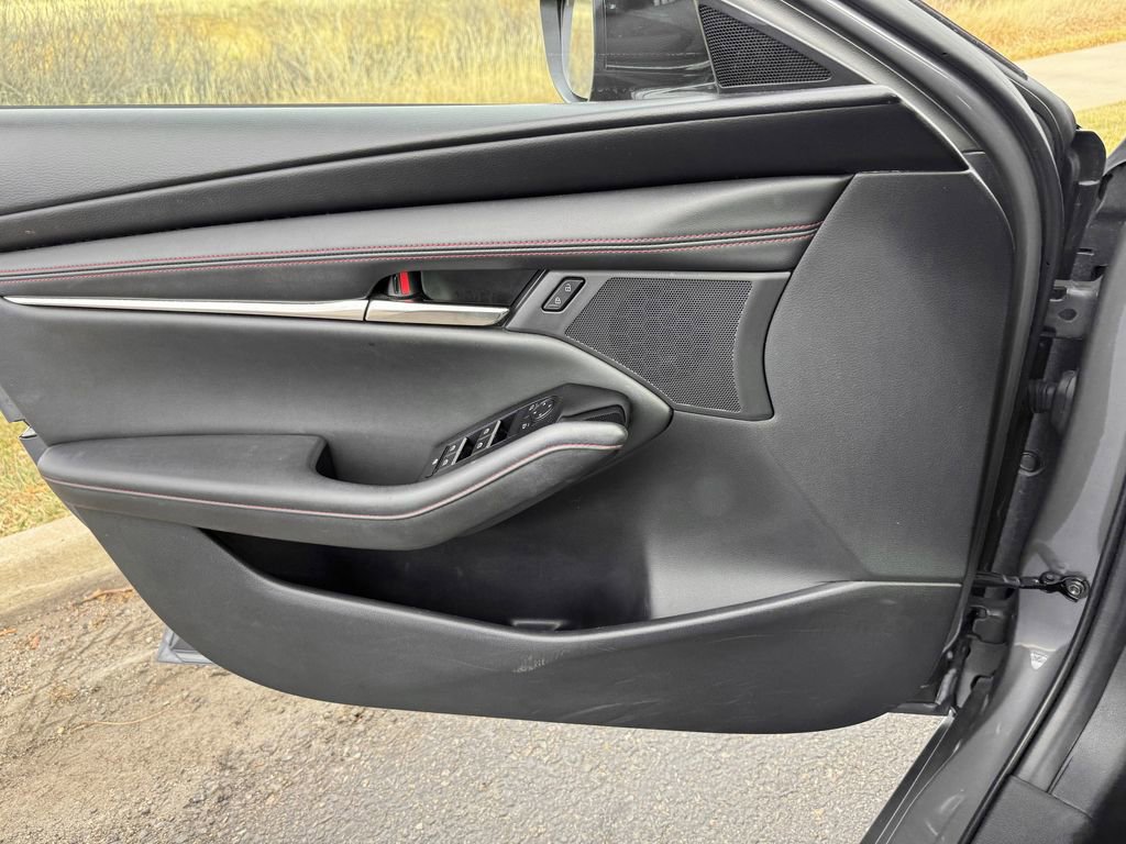 Used 2024 MAZDA MAZDA3 s image 13