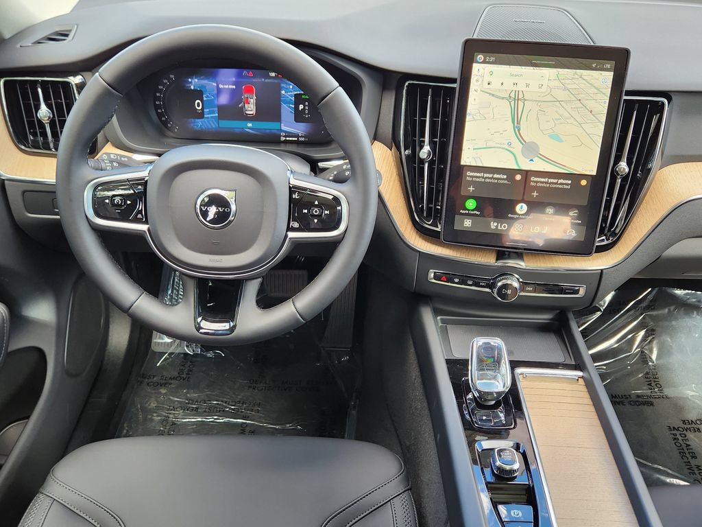 New 2026 Volvo XC60 T8 Plus w/ Climate Package AWD/4WD image 3