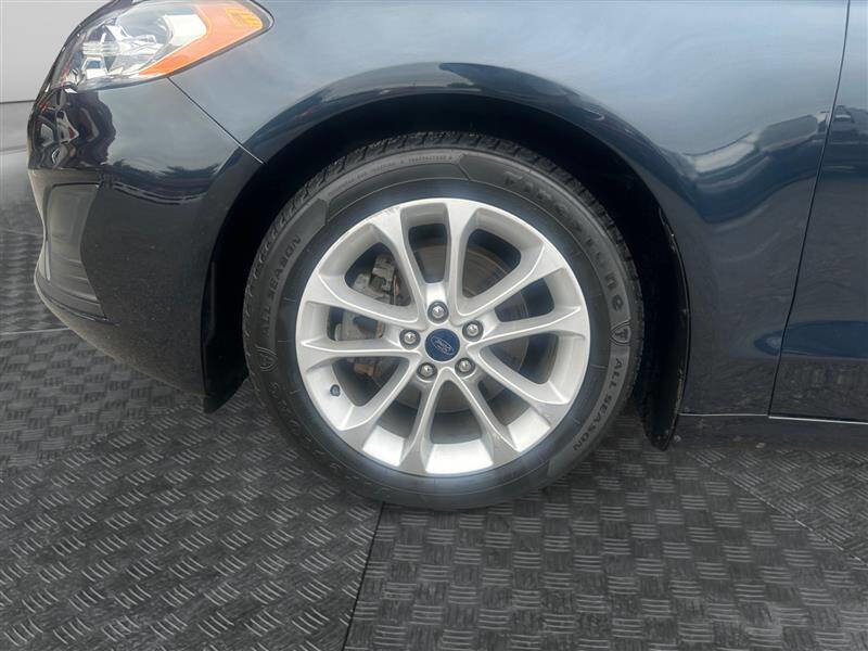 Used 2020 Ford Fusion SE image 14