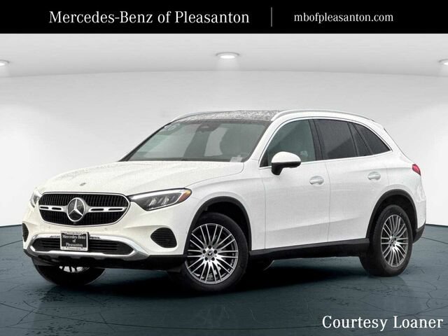 Used 2026 Mercedes-Benz GLC 300 image 1