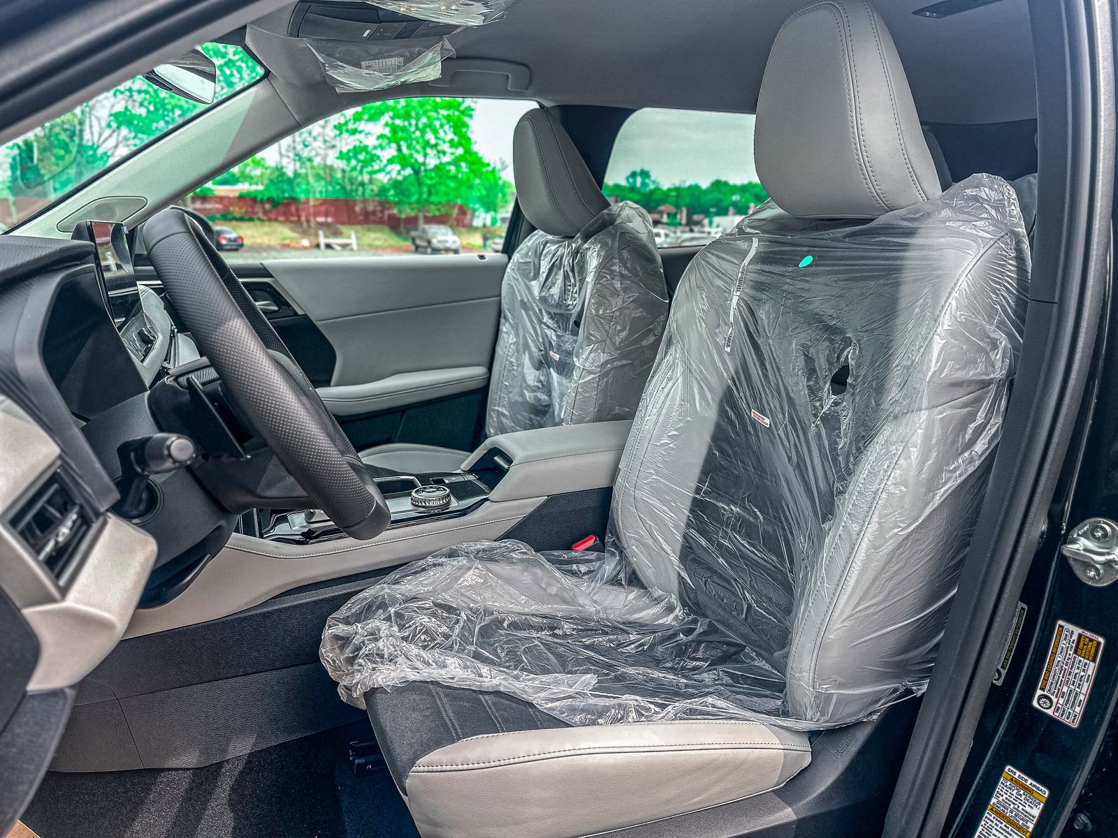New 2025 Mitsubishi Outlander AWD image 13