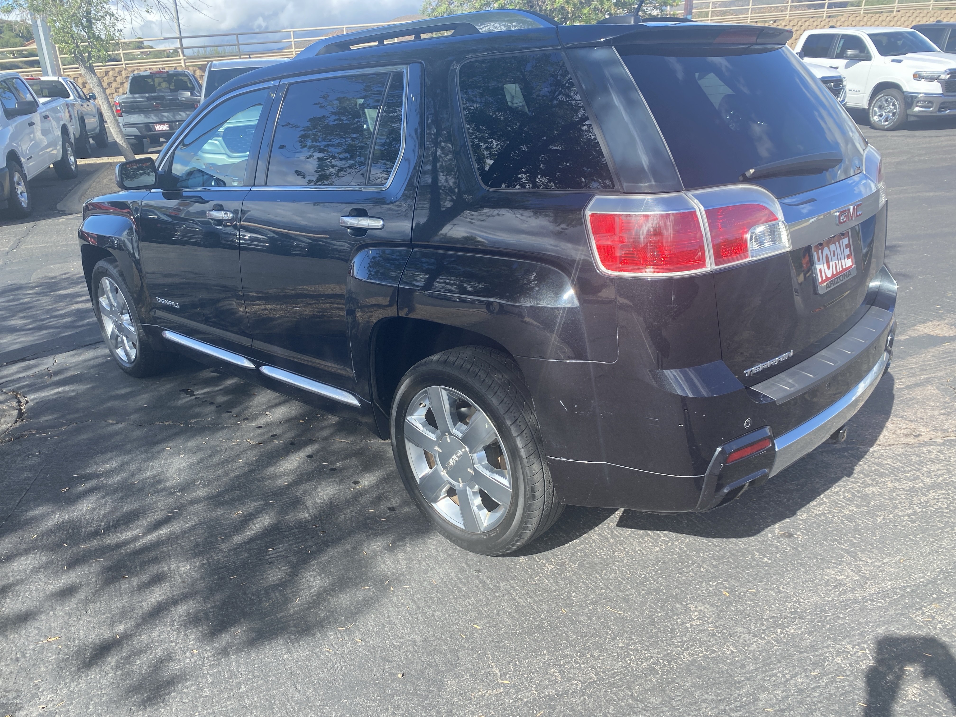 Used 2015 GMC Terrain Denali FWD image 2