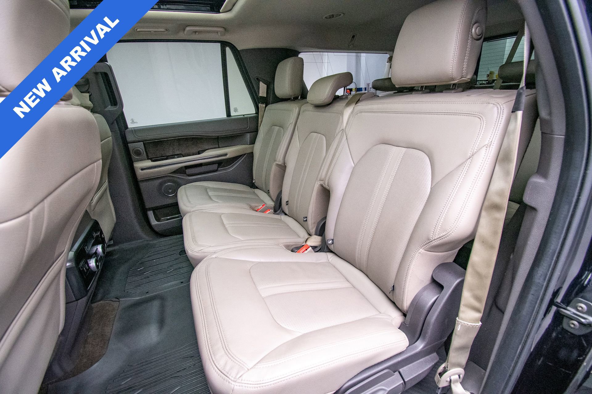 Used 2020 Ford Expedition Max Limited w/ Equipment Group 301A image 12