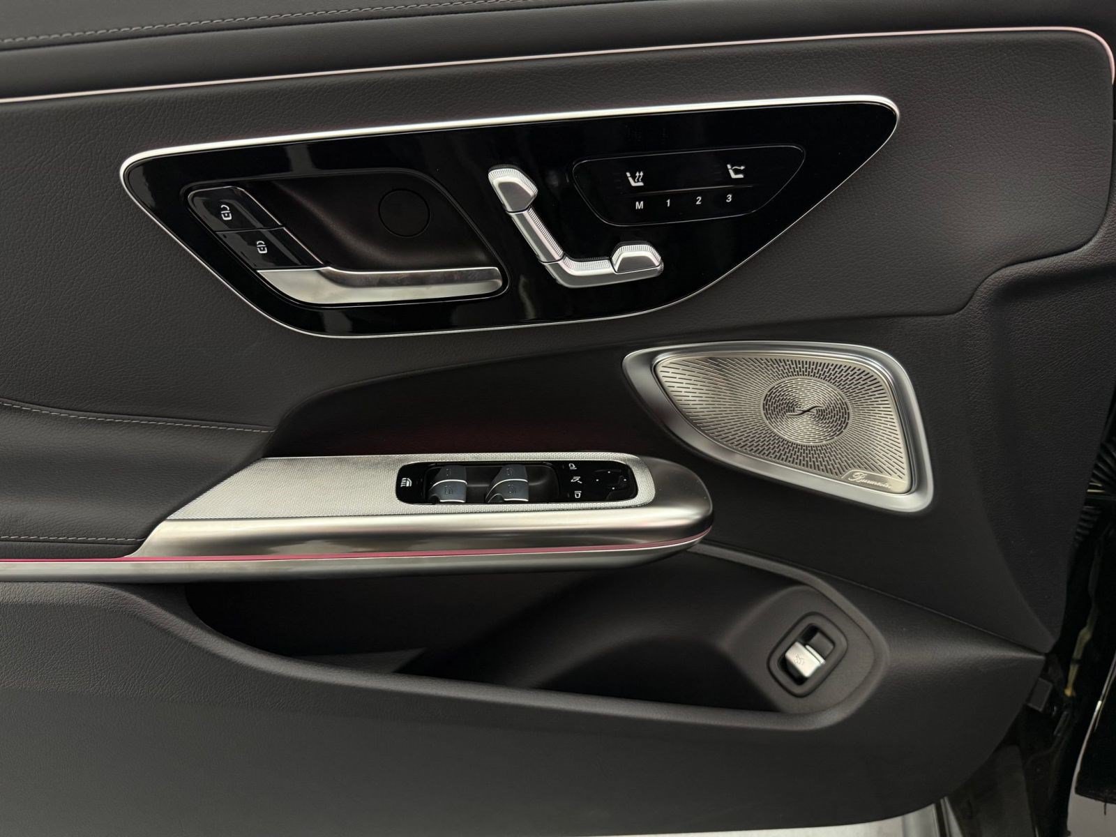 New 2026 Mercedes-Benz CLE 300 4MATIC Cabriolet image 11