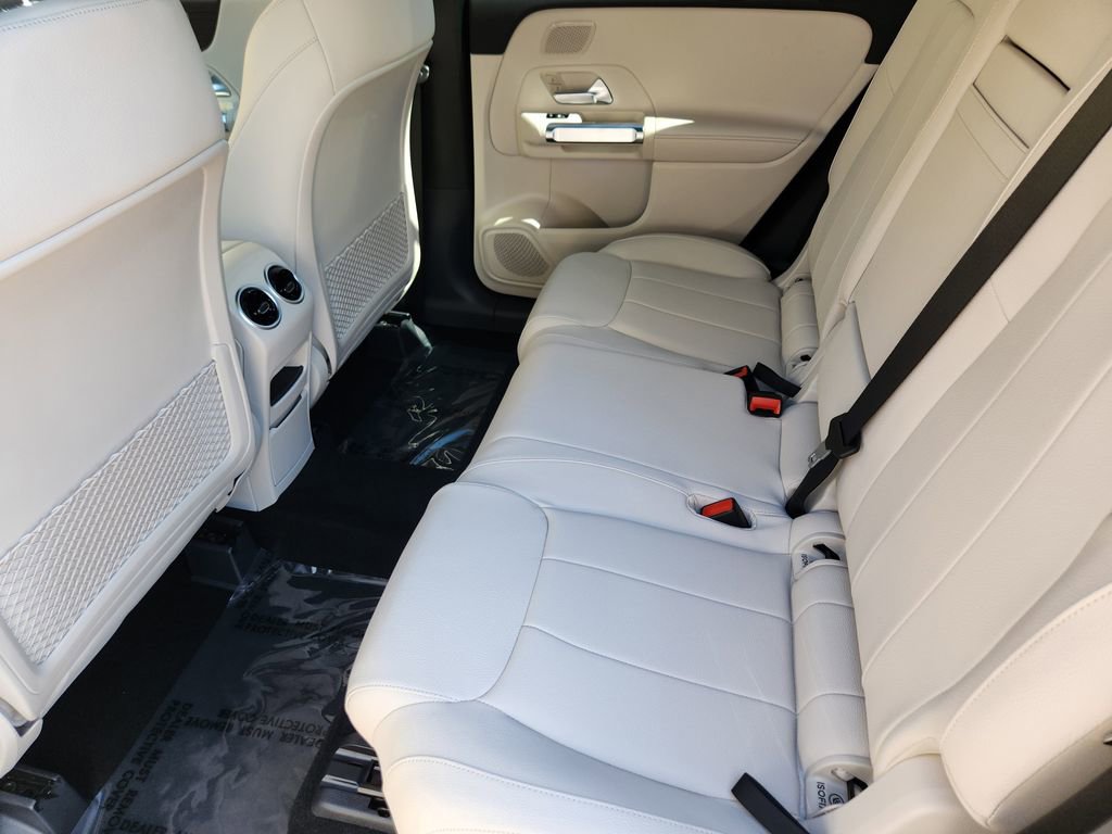 New 2026 Mercedes-Benz GLB 250 4MATIC image 29