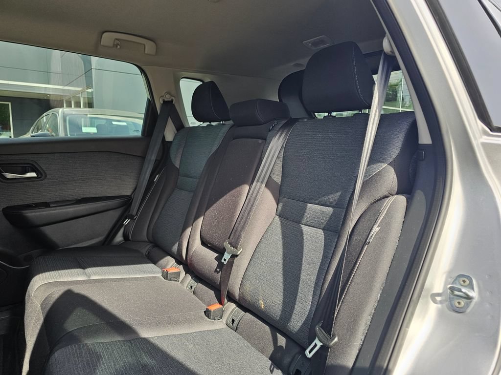 Used 2023 Nissan Rogue SV AWD/4WD image 14