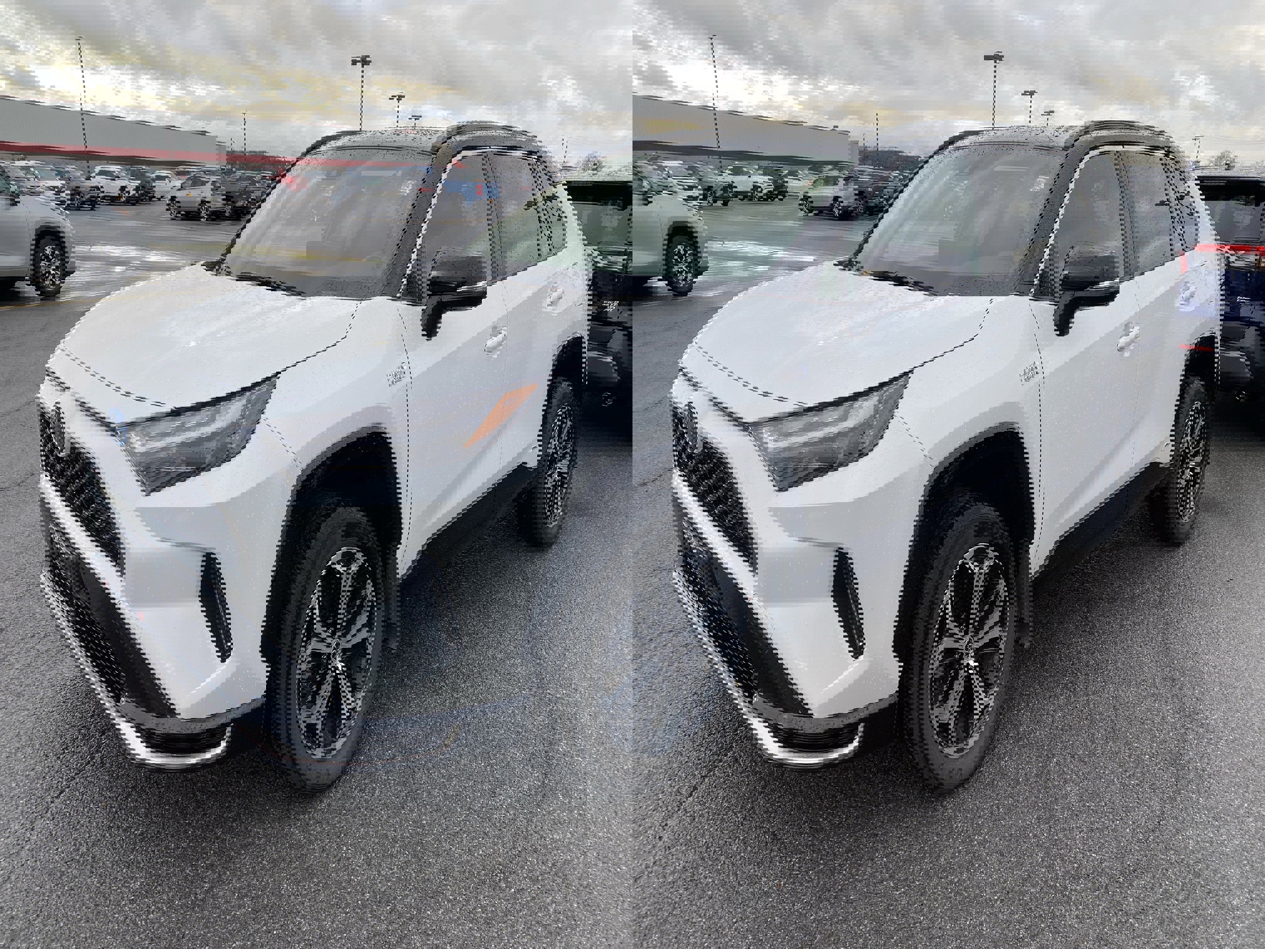 Used 2023 Toyota RAV4 XSE image 4