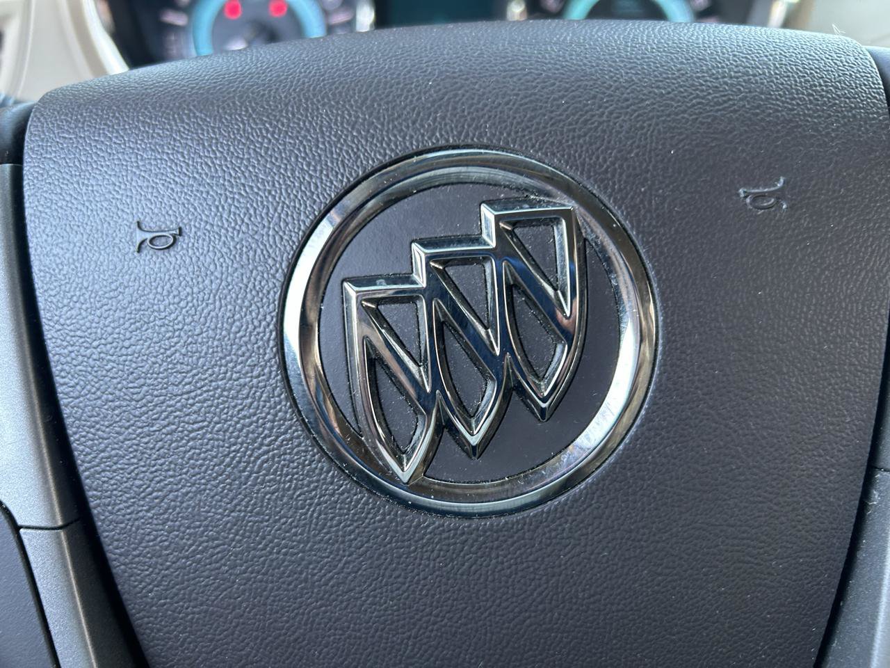 Used 2011 Buick LaCrosse CX FWD image 20