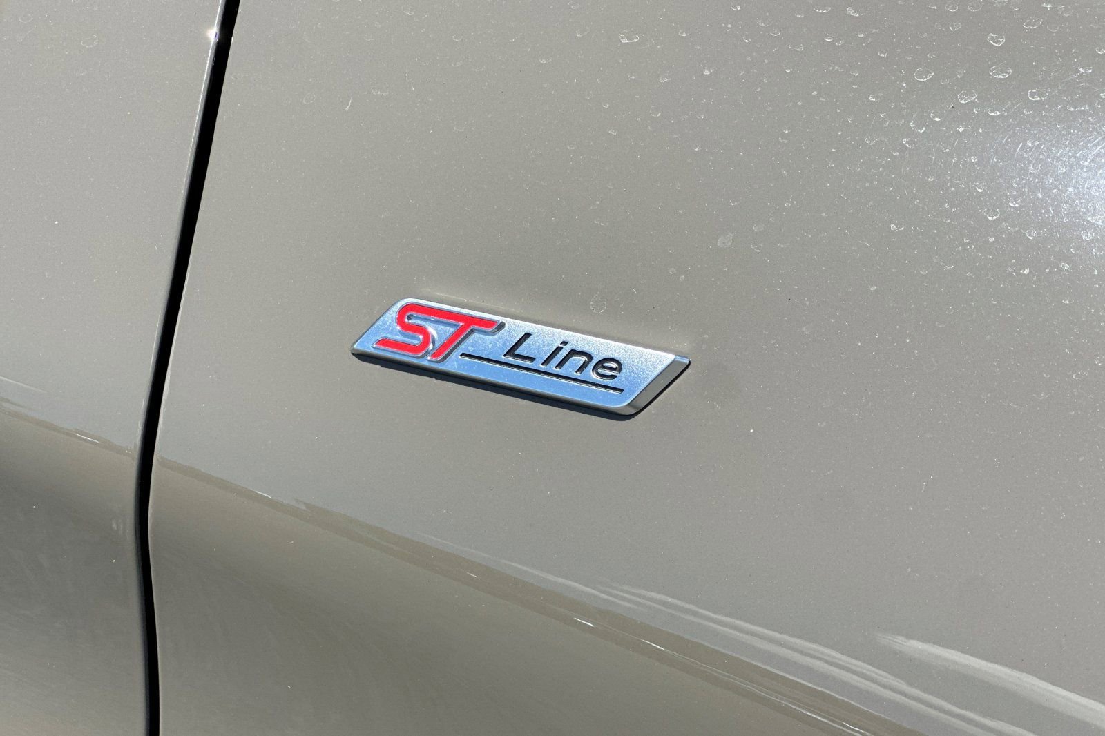 New 2026 Ford Explorer ST-Line w/ ST-Line Street Pack RWD image 27