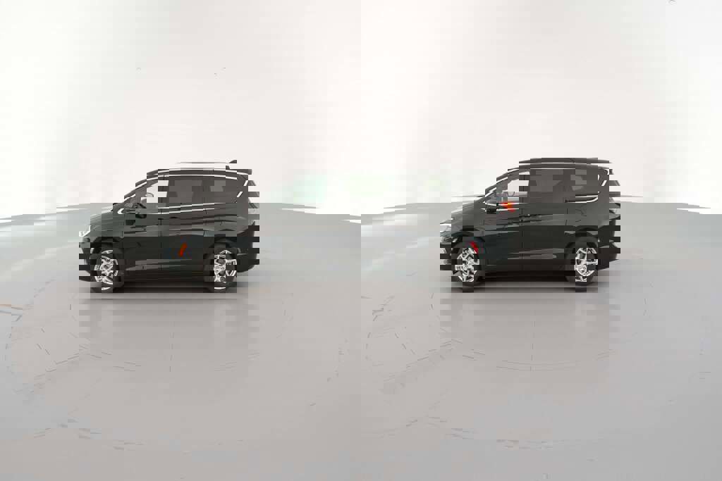 New 2026 Chrysler Pacifica Select image 6