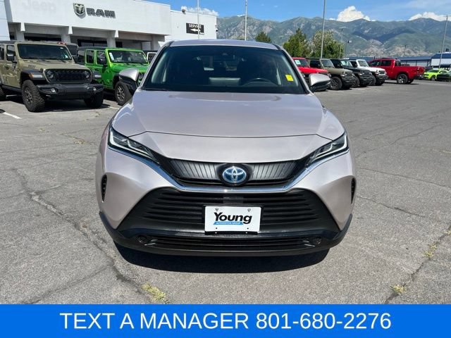 Used 2024 Toyota Venza LE AWD/4WD image 8