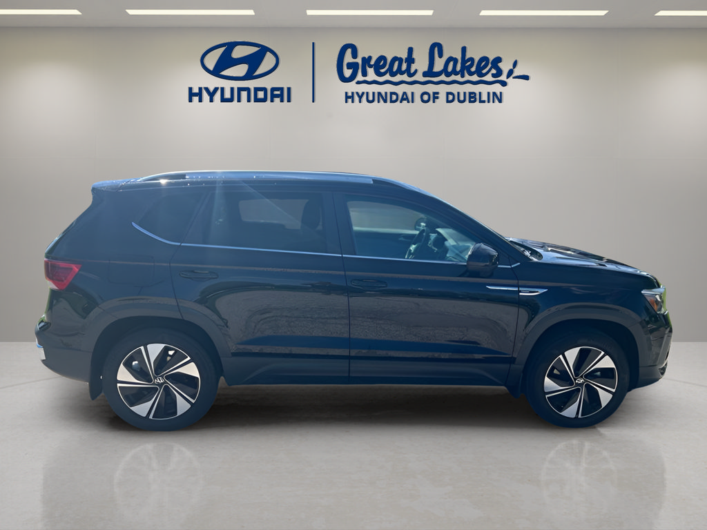 Used 2024 Volkswagen Taos SE AWD/4WD image 6
