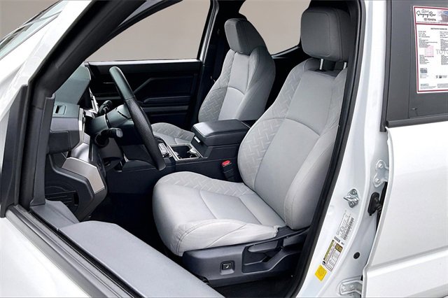Used 2025 Toyota Tacoma SR5 image 18