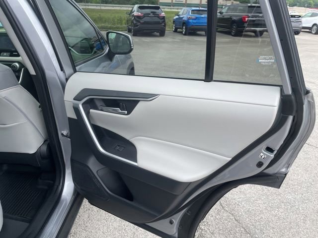 Used 2020 Toyota RAV4 XLE Premium AWD/4WD image 52