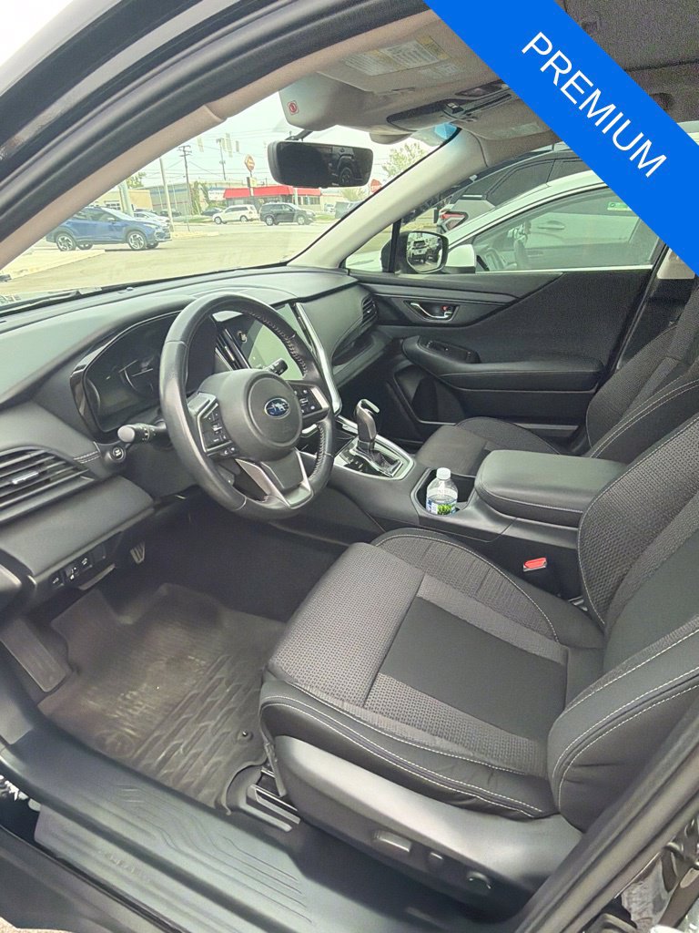 Used 2022 Subaru Outback Premium AWD/4WD image 4