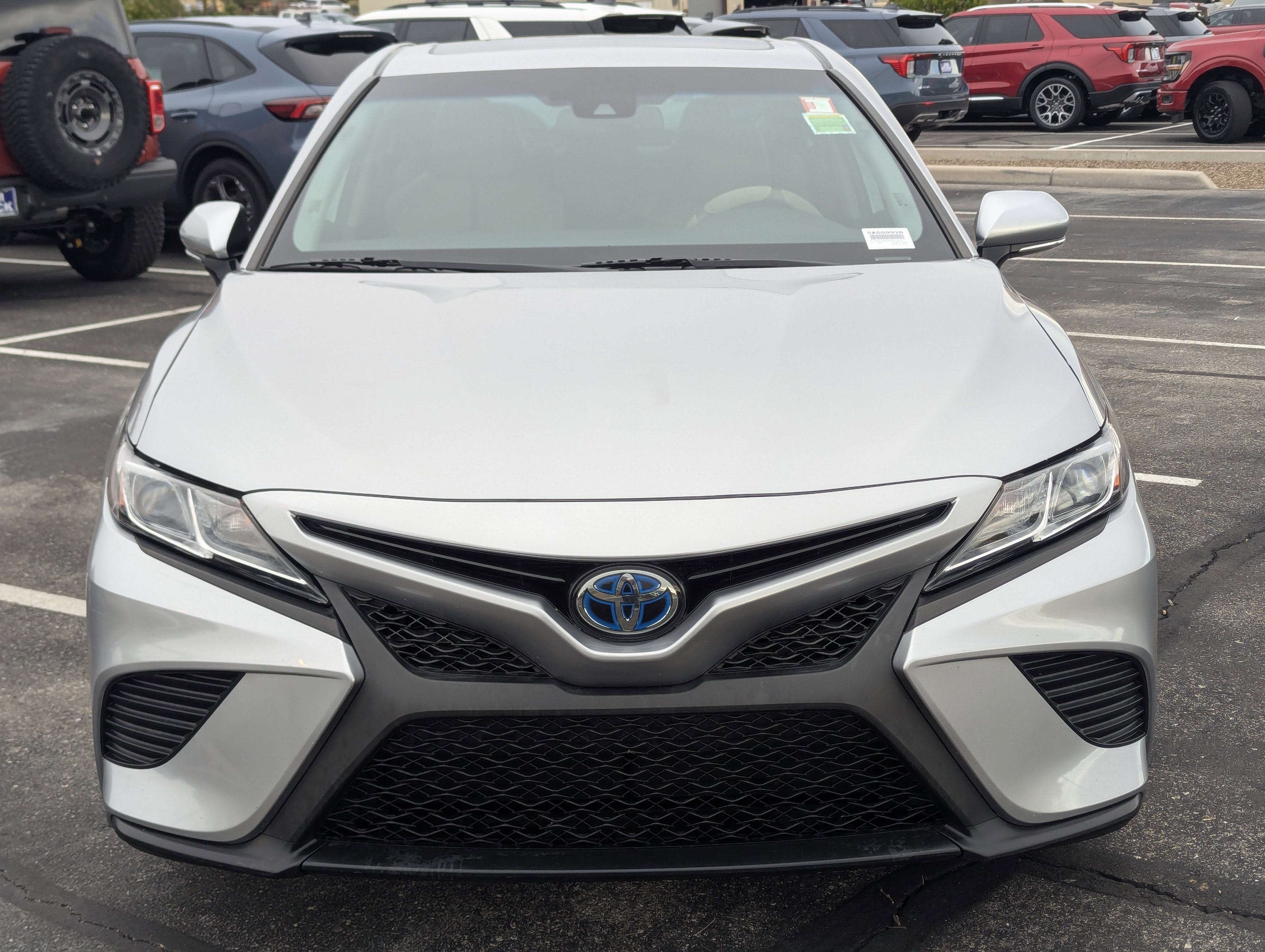 Used 2019 Toyota Camry SE image 6