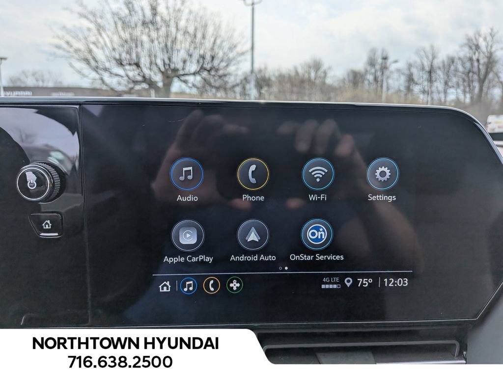 Used 2025 Chevrolet Trax LS image 20