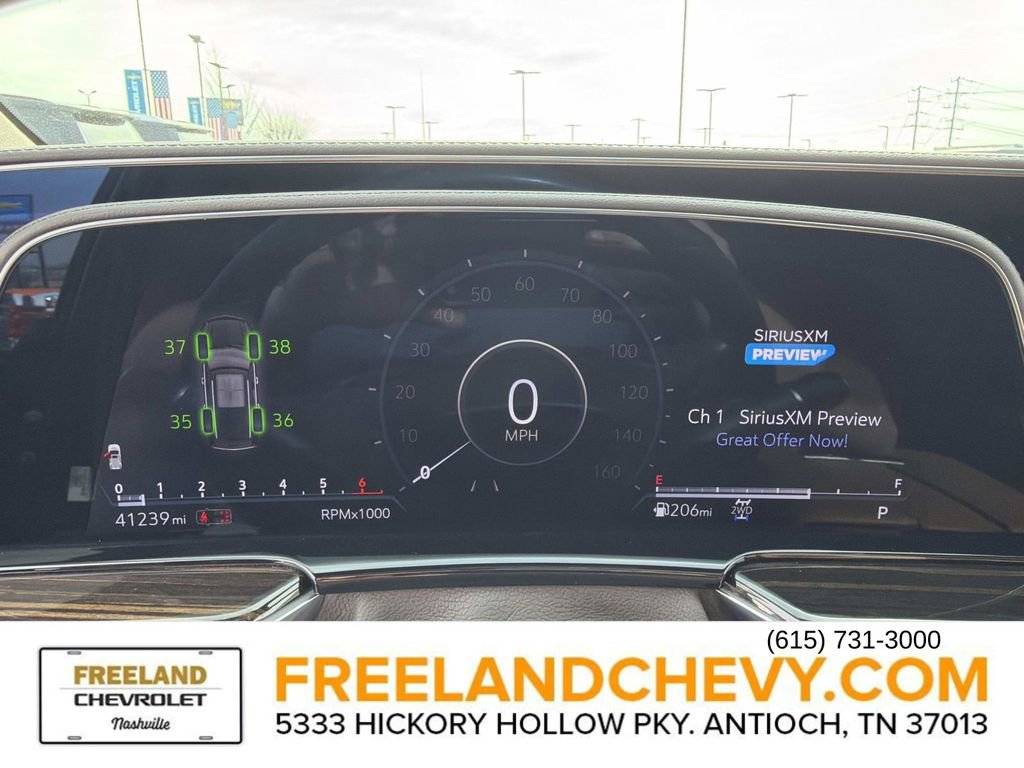 Used 2023 Cadillac Escalade Premium Luxury image 32