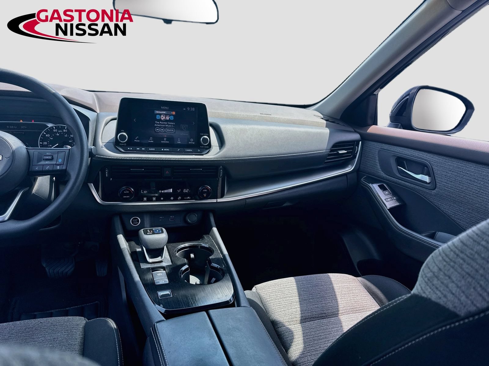 Used 2022 Nissan Rogue SV FWD image 30