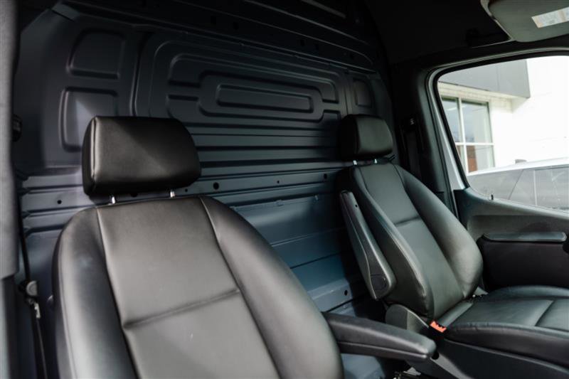 Used 2024 Mercedes-Benz Sprinter 3500 image 26