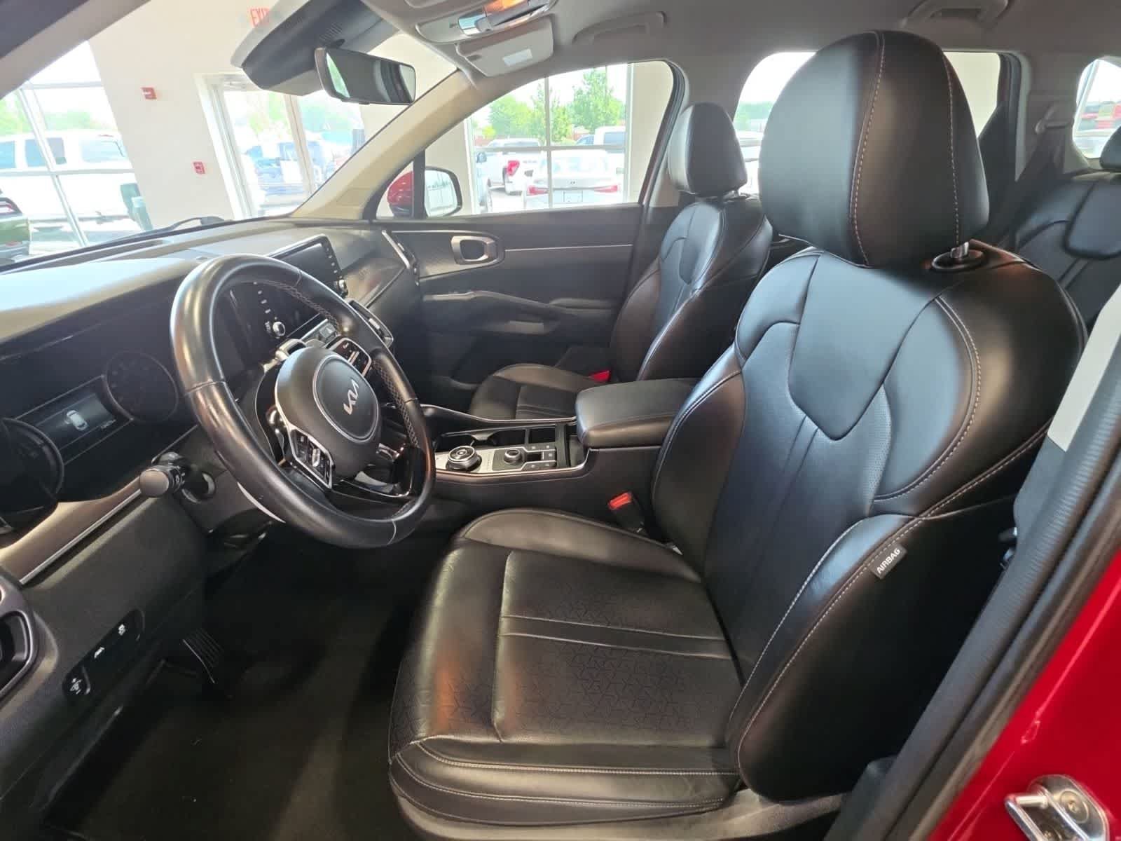 Used 2022 Kia Sorento S AWD/4WD image 16