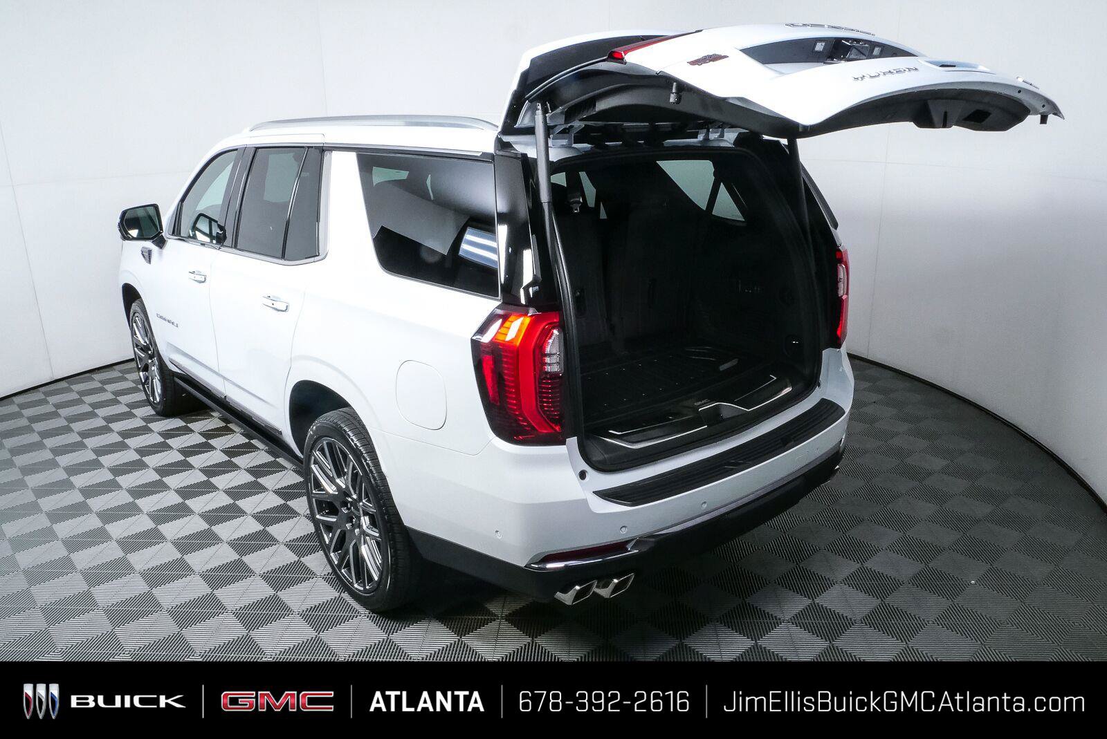New 2027 GMC Yukon Denali Ultimate w/ LPO, Illumination Package AWD/4WD image 32