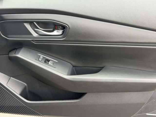 Certified 2025 Honda Accord SE image 6