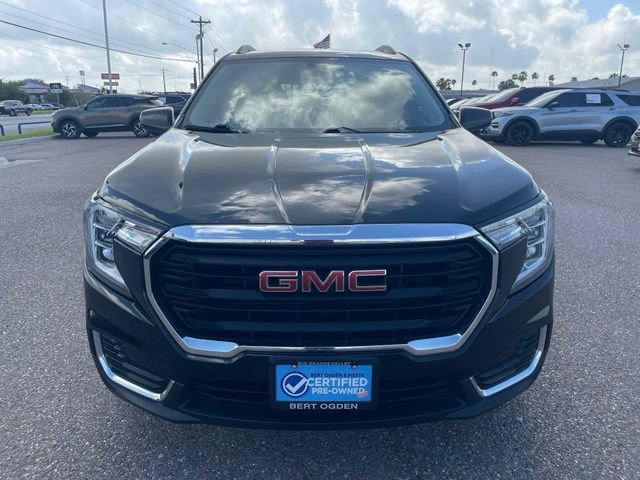 Used 2022 GMC Terrain SLE w/ Driver Convenience Package FWD image 2