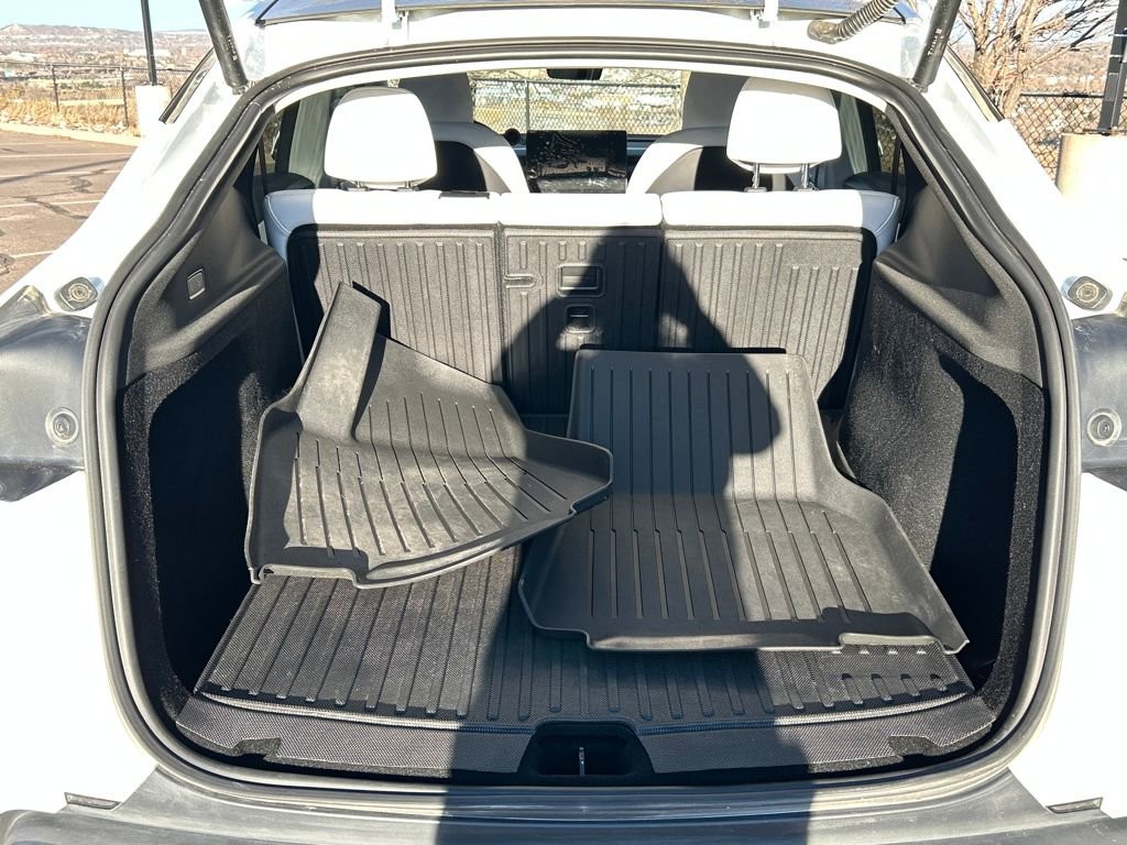 Used 2026 Tesla Model Y AWD image 6