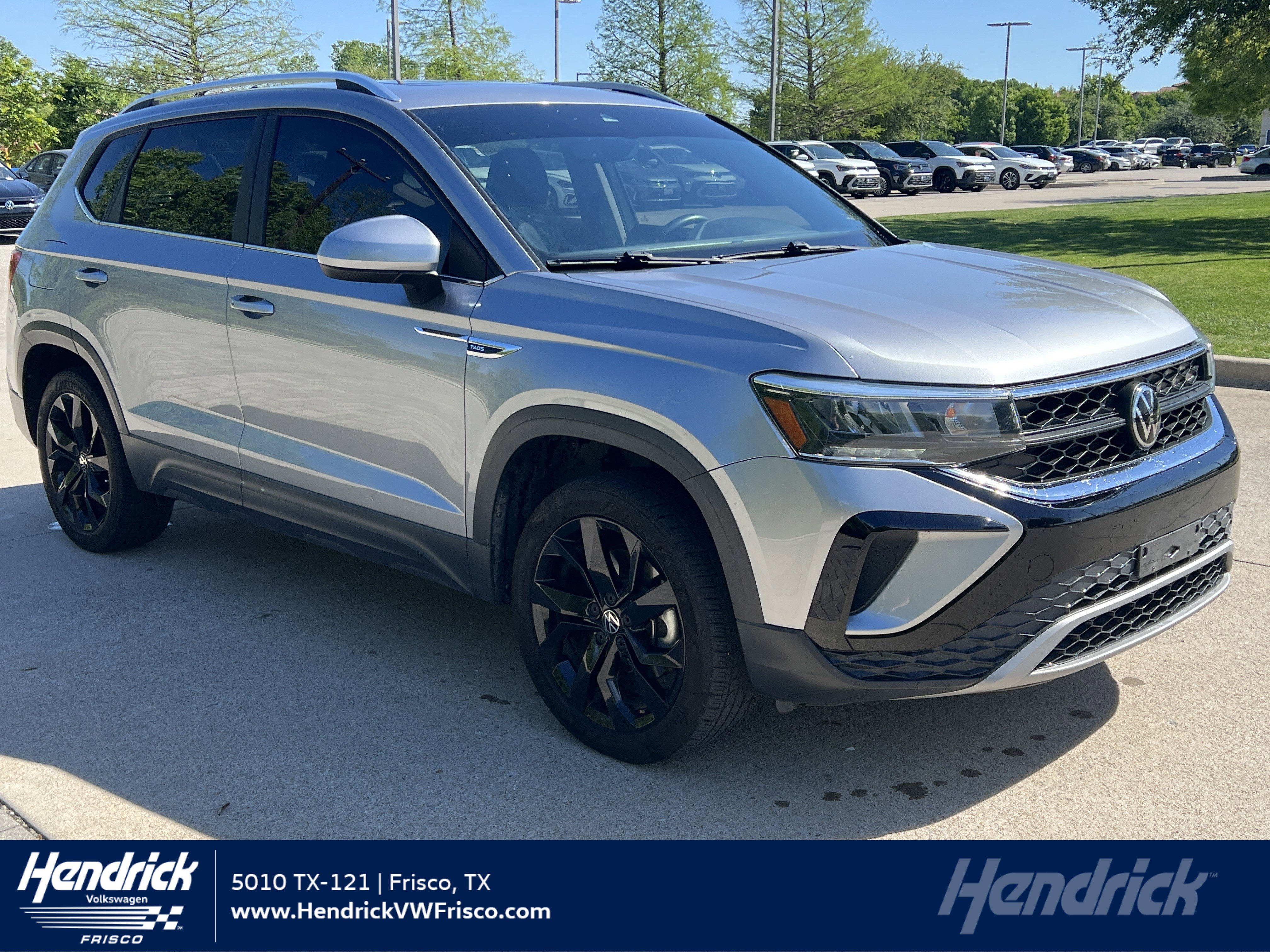 Certified 2023 Volkswagen Taos SE w/ Panoramic Sunroof Package FWD image 1