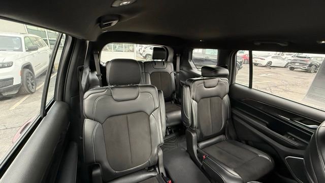 Used 2021 Jeep Grand Cherokee L Laredo image 34
